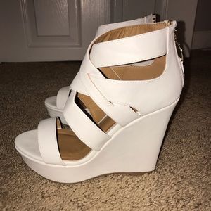 White Wedges